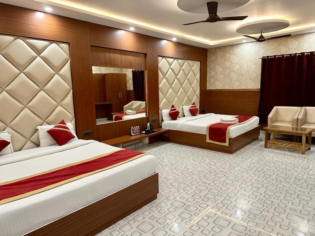 Royal Heritage Hotel & Resort Ayodhya Exterior photo