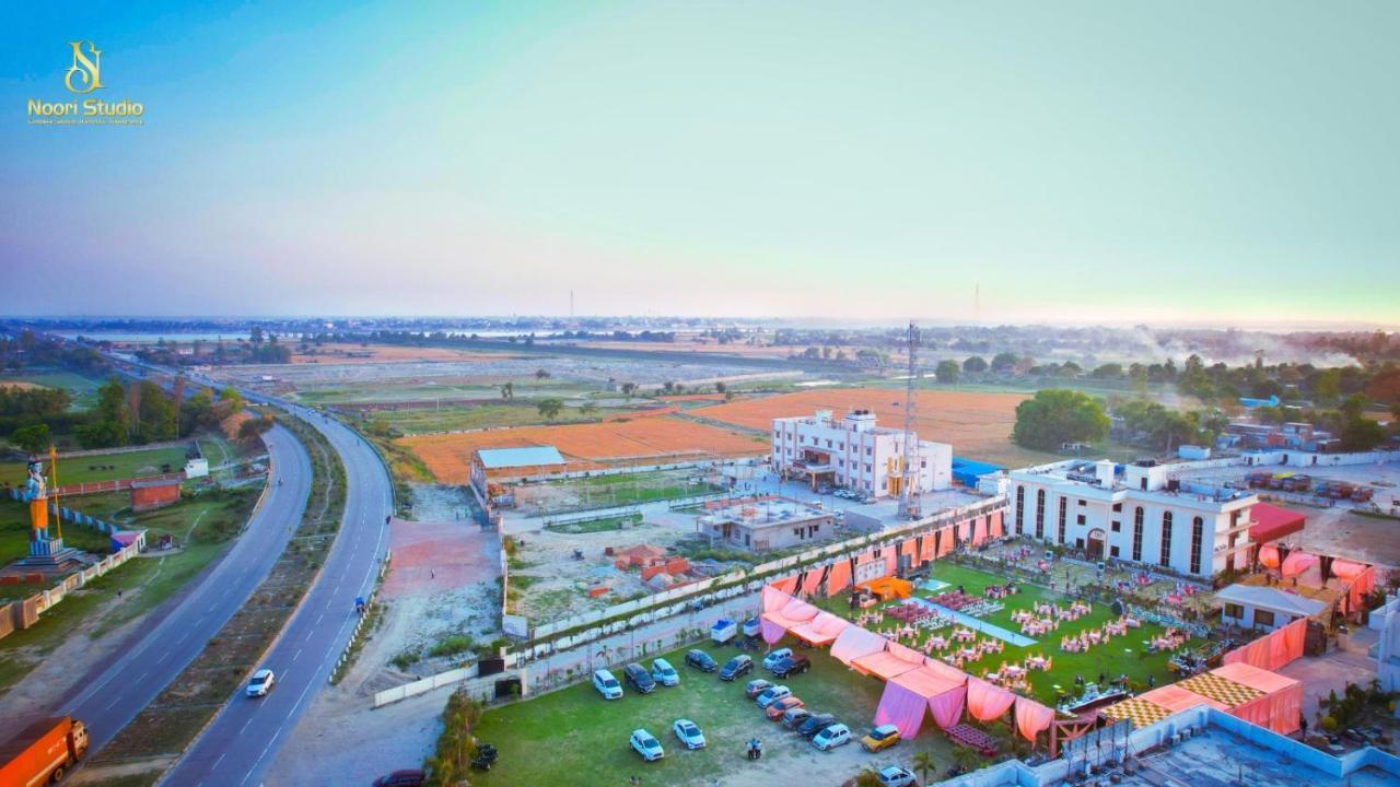 Royal Heritage Hotel & Resort Ayodhya Exterior photo